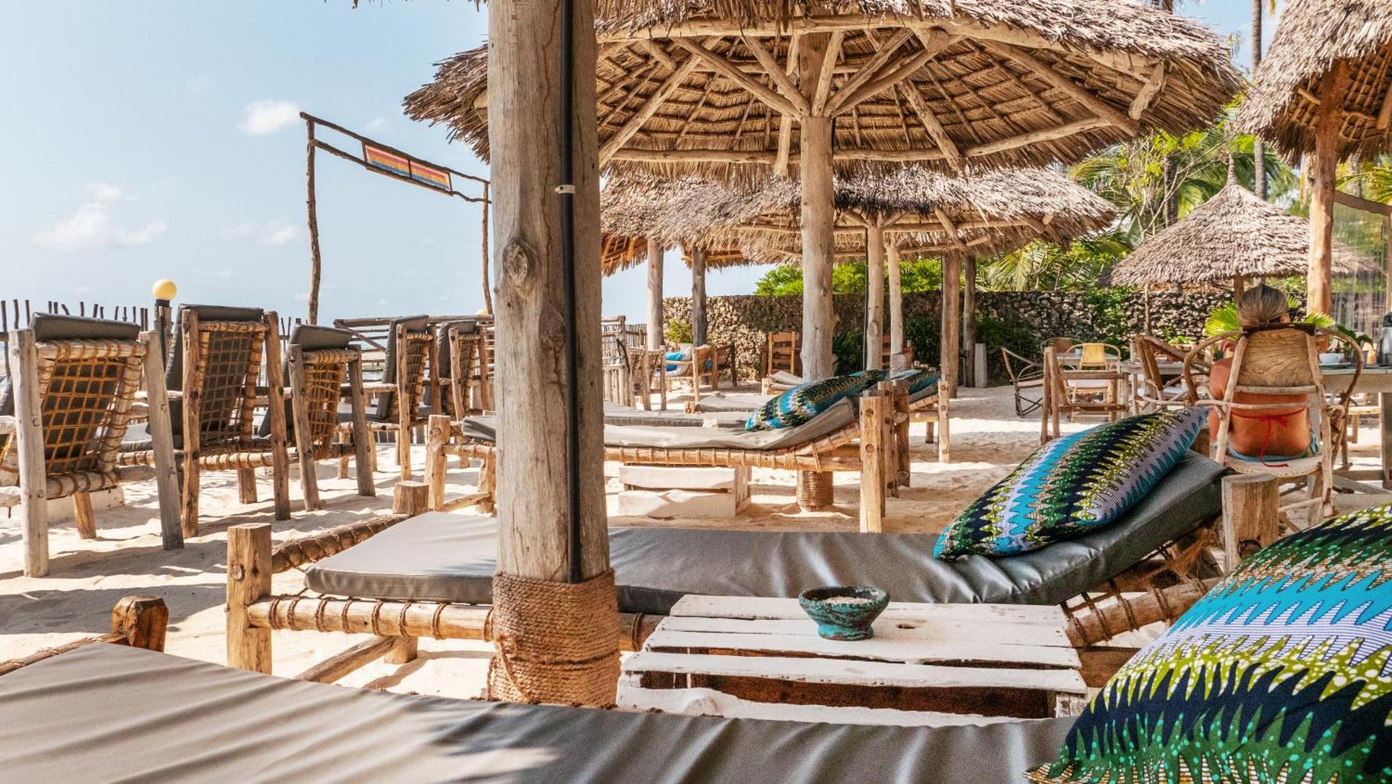 Bahari Beach Bungalows Jambiani  Exteriör bild