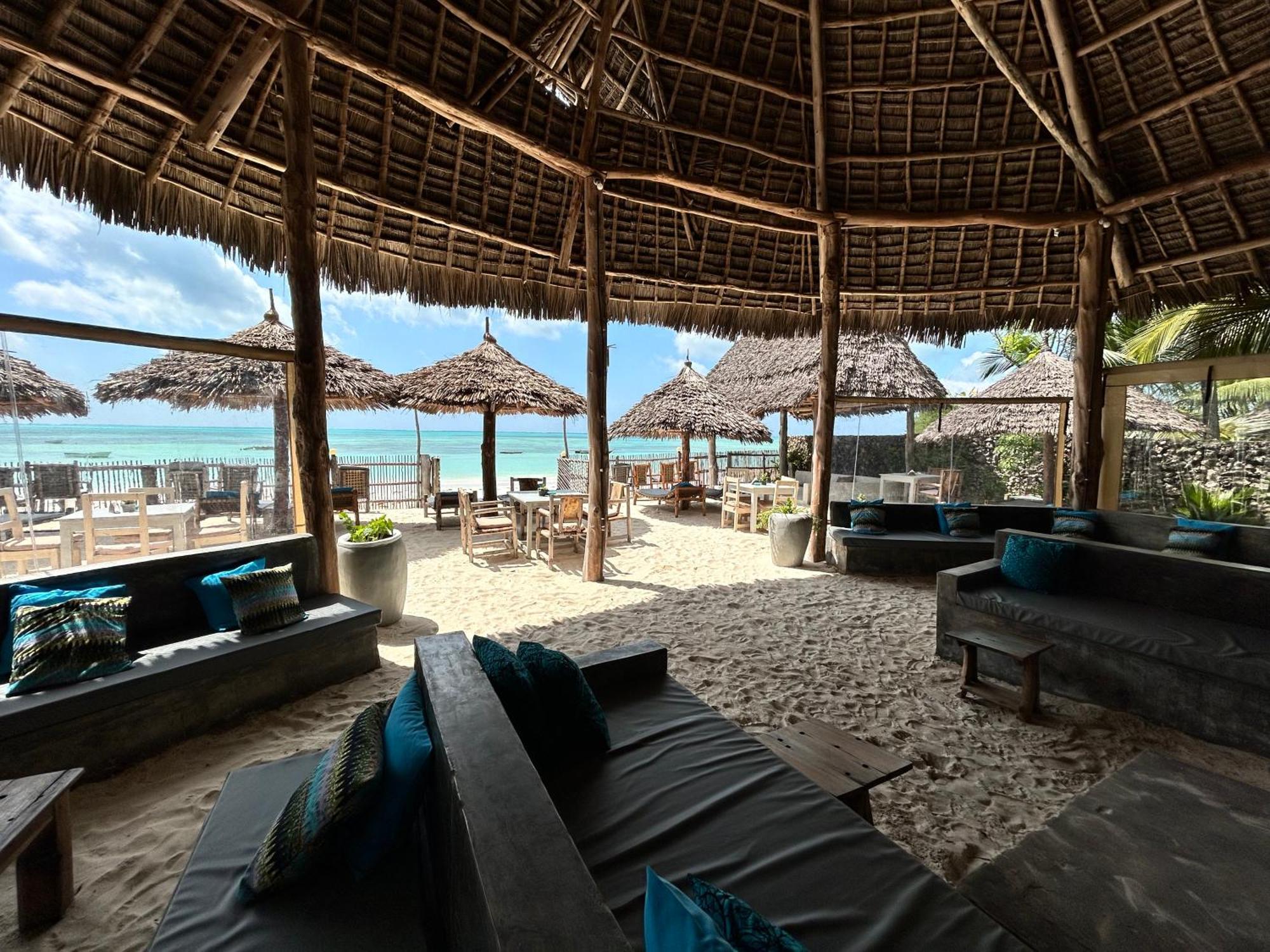 Bahari Beach Bungalows Jambiani  Exteriör bild